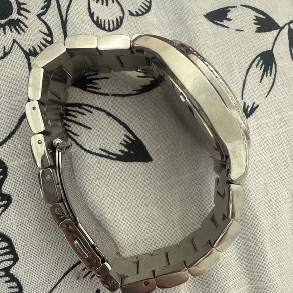 Michael Kors Metallic Silver Chronograph Watch - Picture 4 of 8